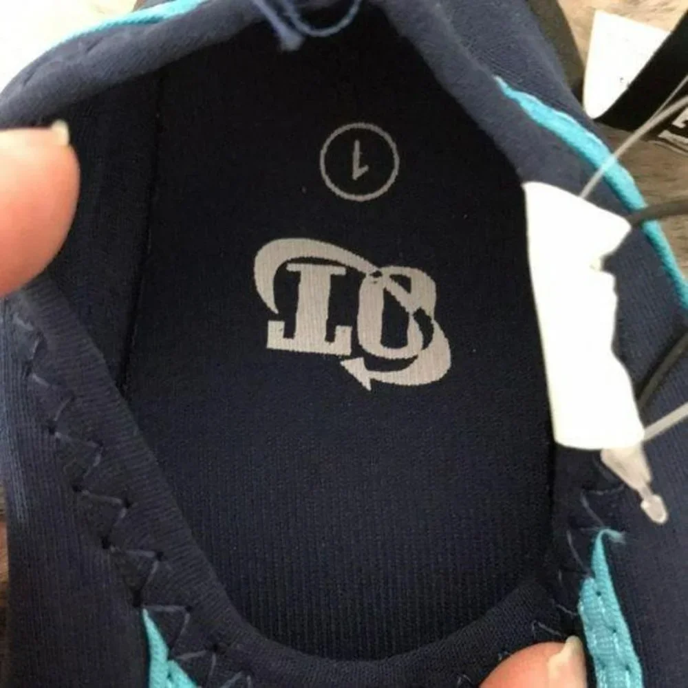 OT Revolution‎ Boys Blue sz 1 Swim Shoes